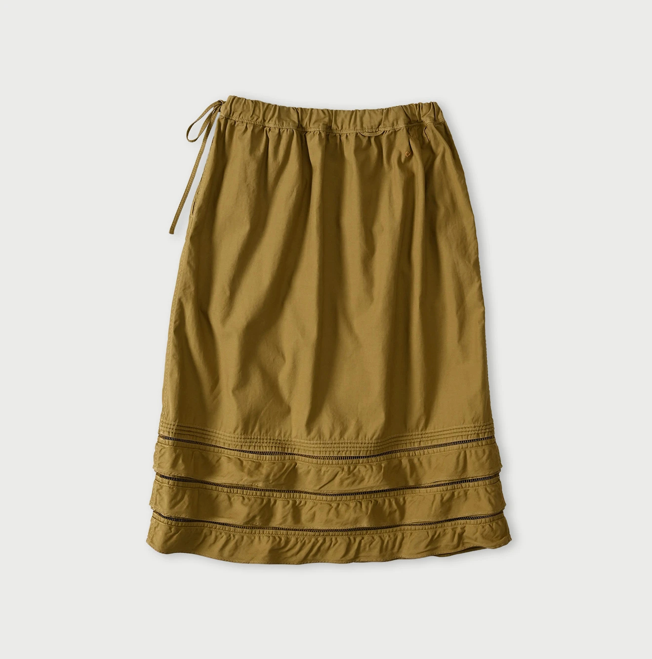 45R（フォーティファイブアール）| 薄バックサテンのティアードフリル