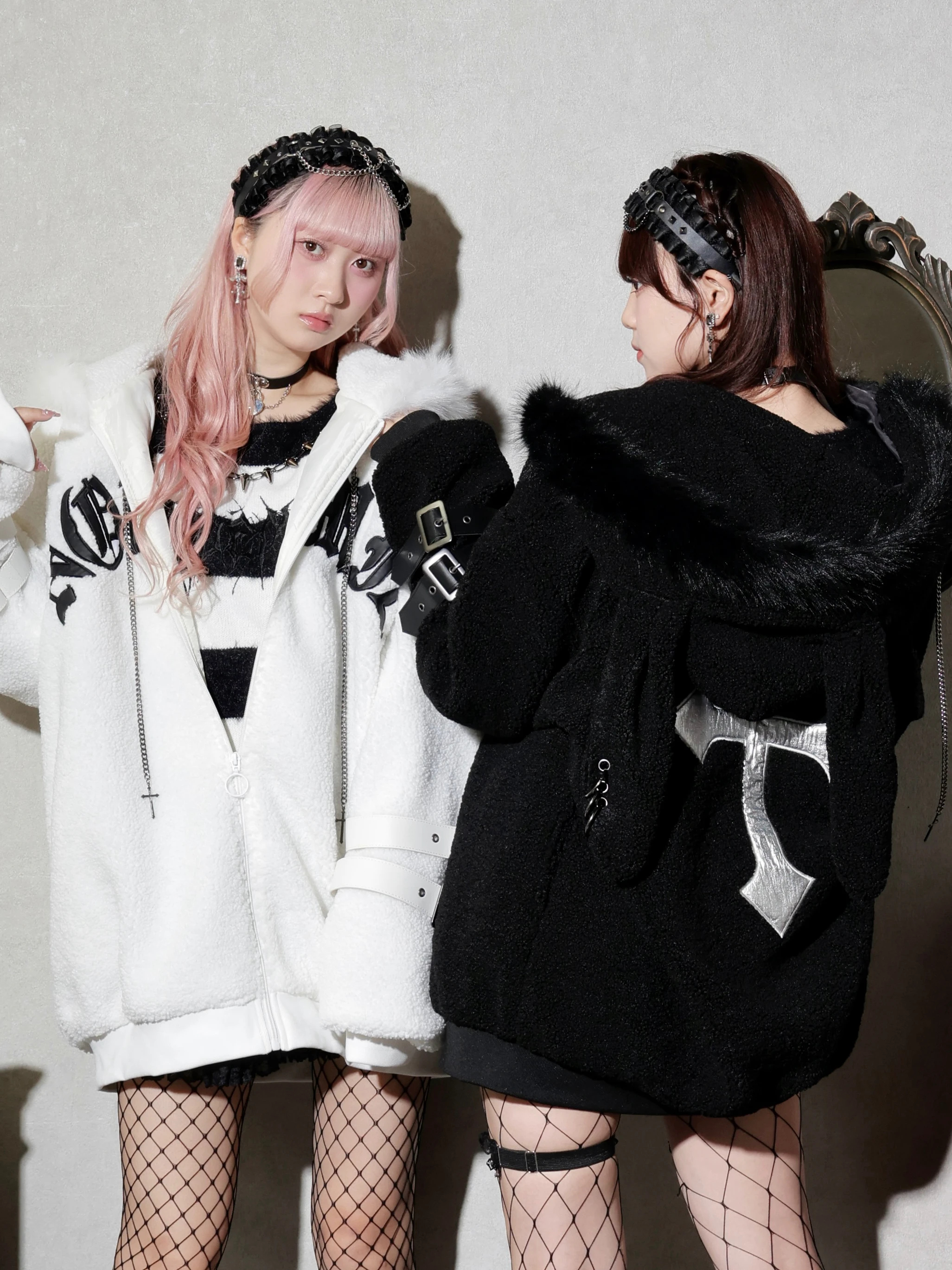 ダブルバックルうさ耳ユニセックスボアブルゾン（ブルゾン｜オフ