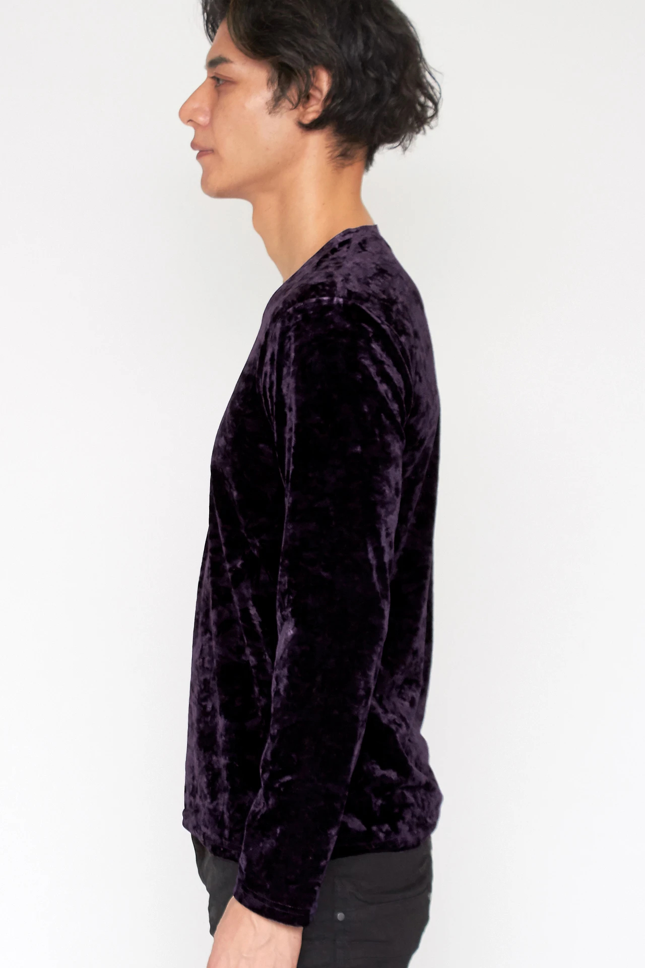 TORNADO MART∴ベロアフラワーエンボスVネックカットソー / TORNADO