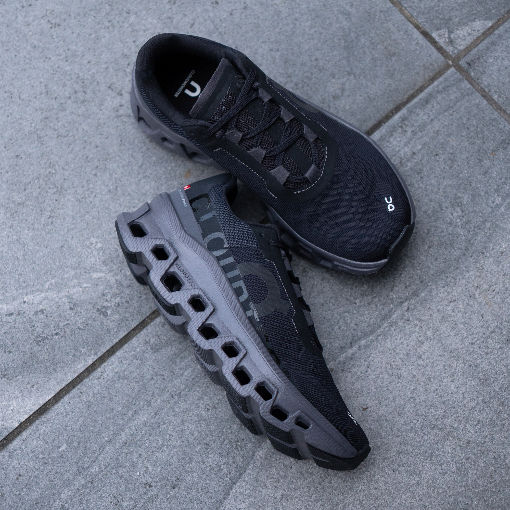 On オン W CLOUDMONSTER ウィメンズ クラウドモンスター 61.99024