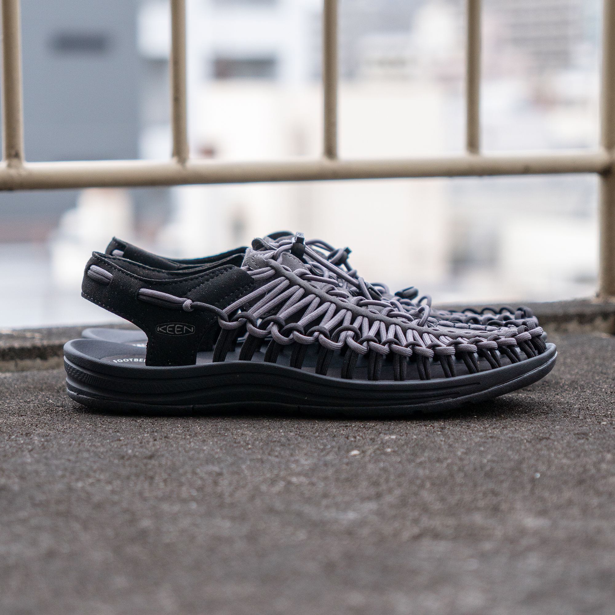 KEEN キーン UNEEK ユニーク 1028863 マグネット/スチールグレー