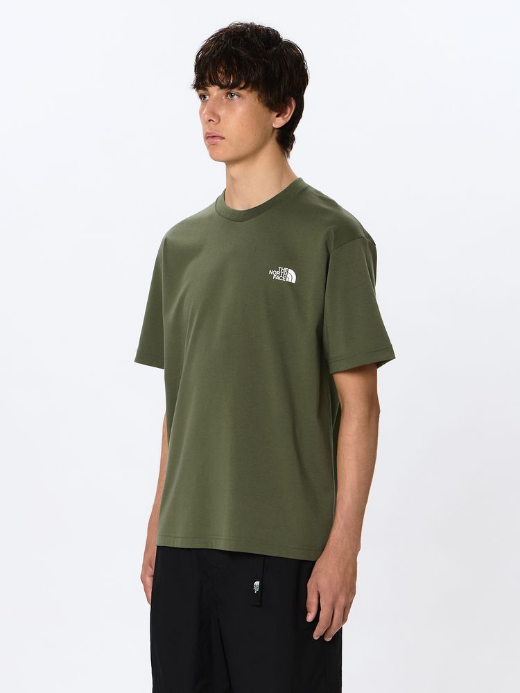 公式】ショートスリーブバックスクエアトラバースロゴティー（メンズ