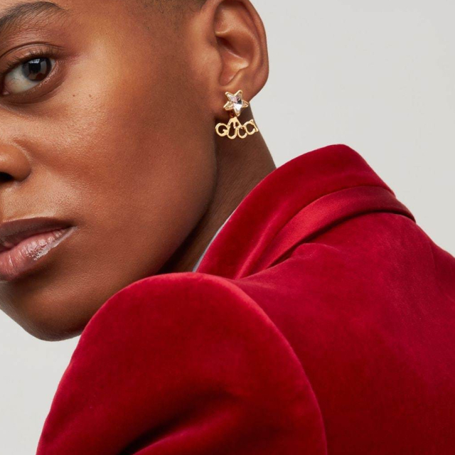 グッチ スクリプトロゴ ピアス 星 スター ゴールド×クリスタル GUCCI