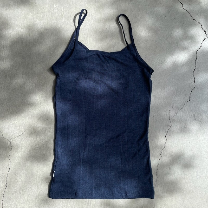 Joha ウール・シルク キャミソール（ネイビー） – It's So Easy