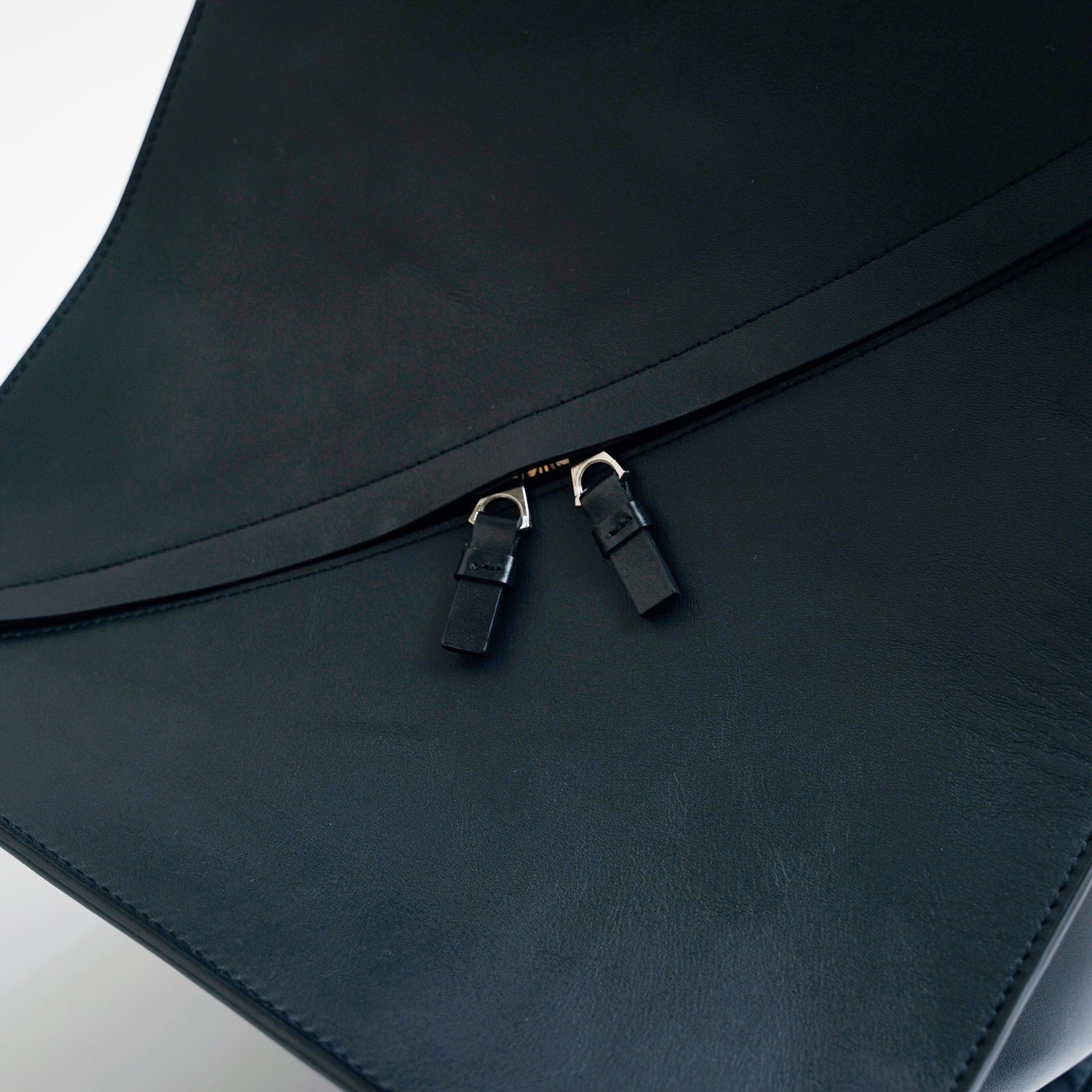 HERRIE BOX PREMIER / RAPTO FLEX｜完成度を極めたレザーボックス