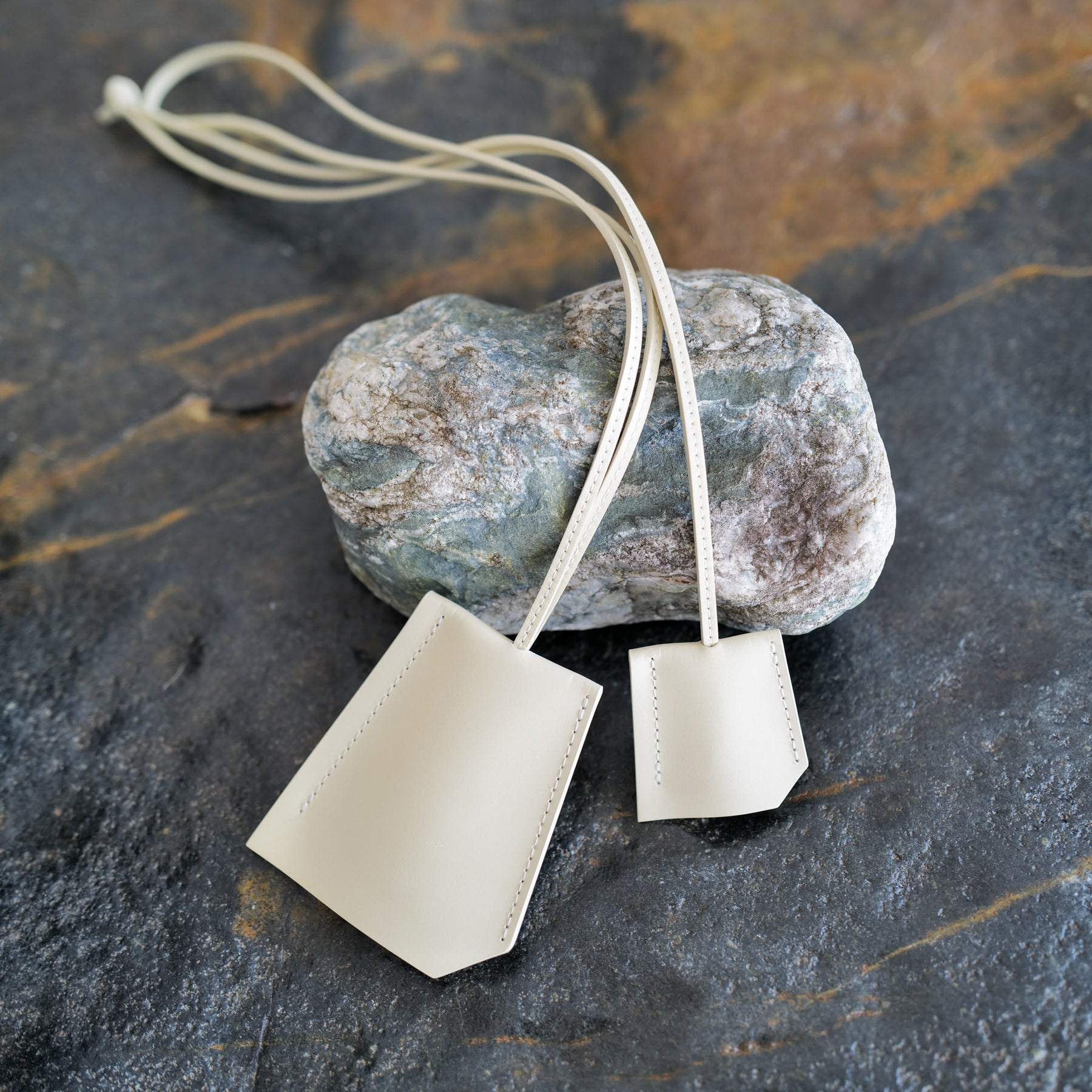 HERRIE CROCHET / RAPTO｜ecco社製カーフレザーのネックレス型キー