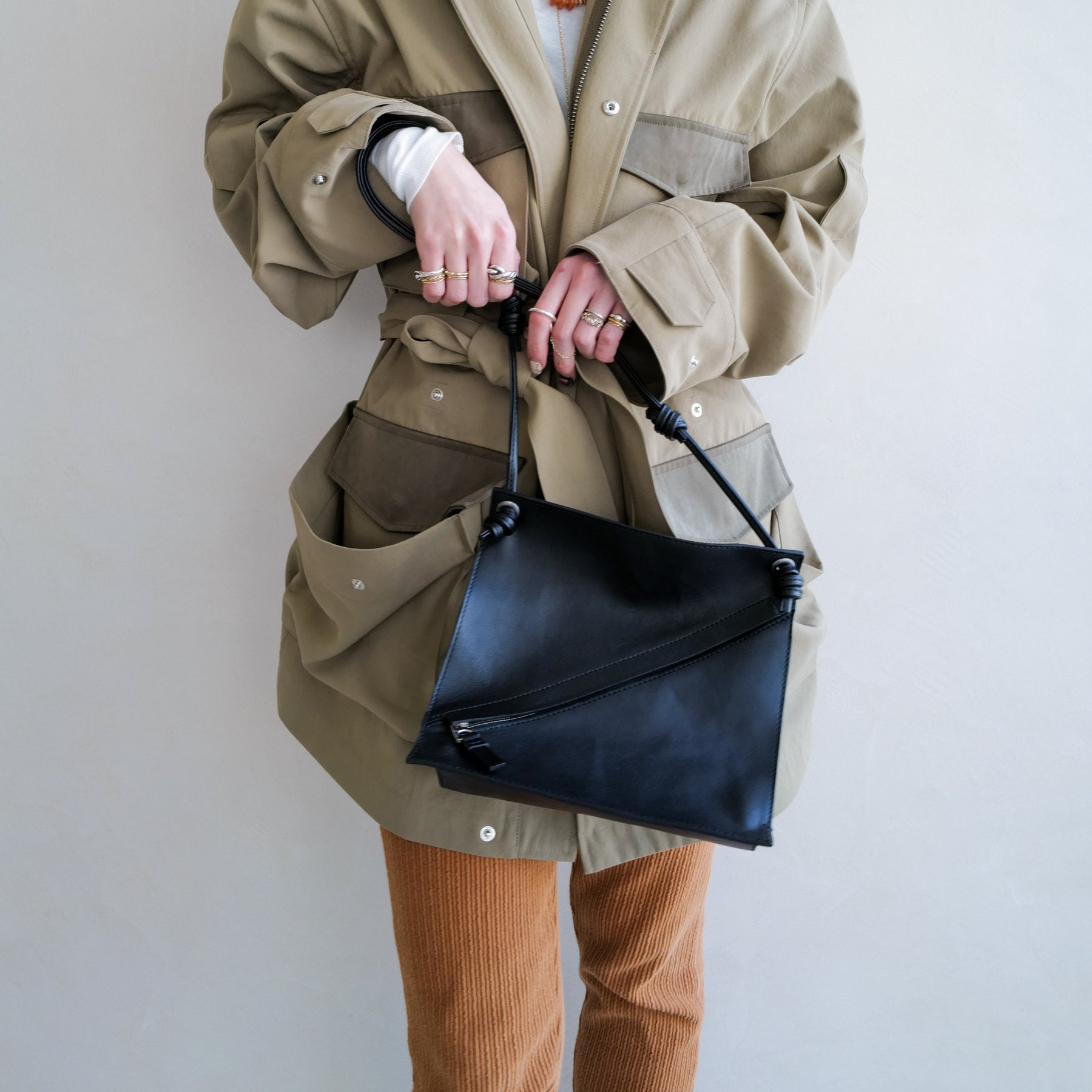 HERRIE BOX ONE HANDLE POUCH / RAPTO FLEX｜しなやかさと上質感を両立