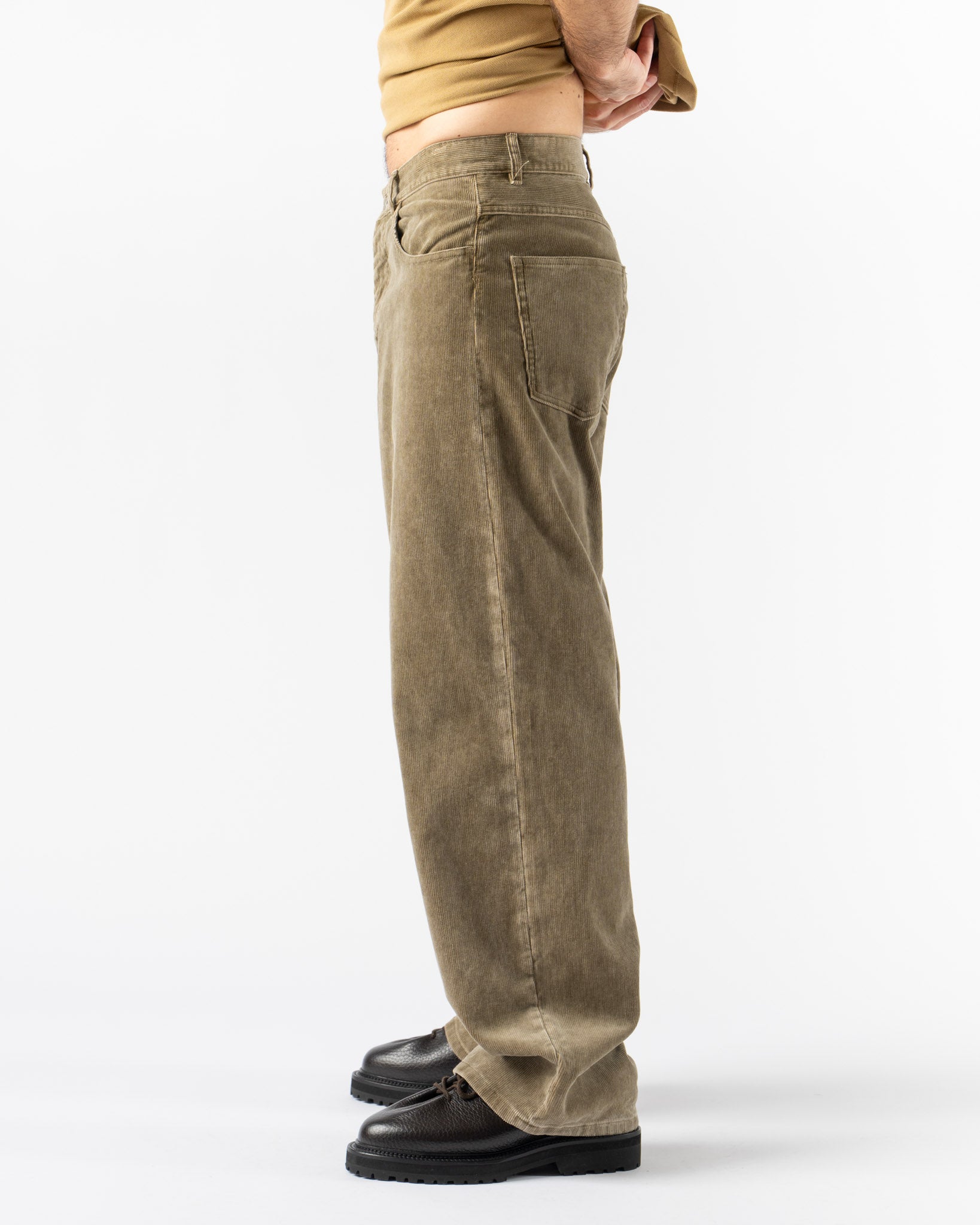 Auralee Pigment Dye Finx Corduroy Wide 5P Pants in Olive Brown