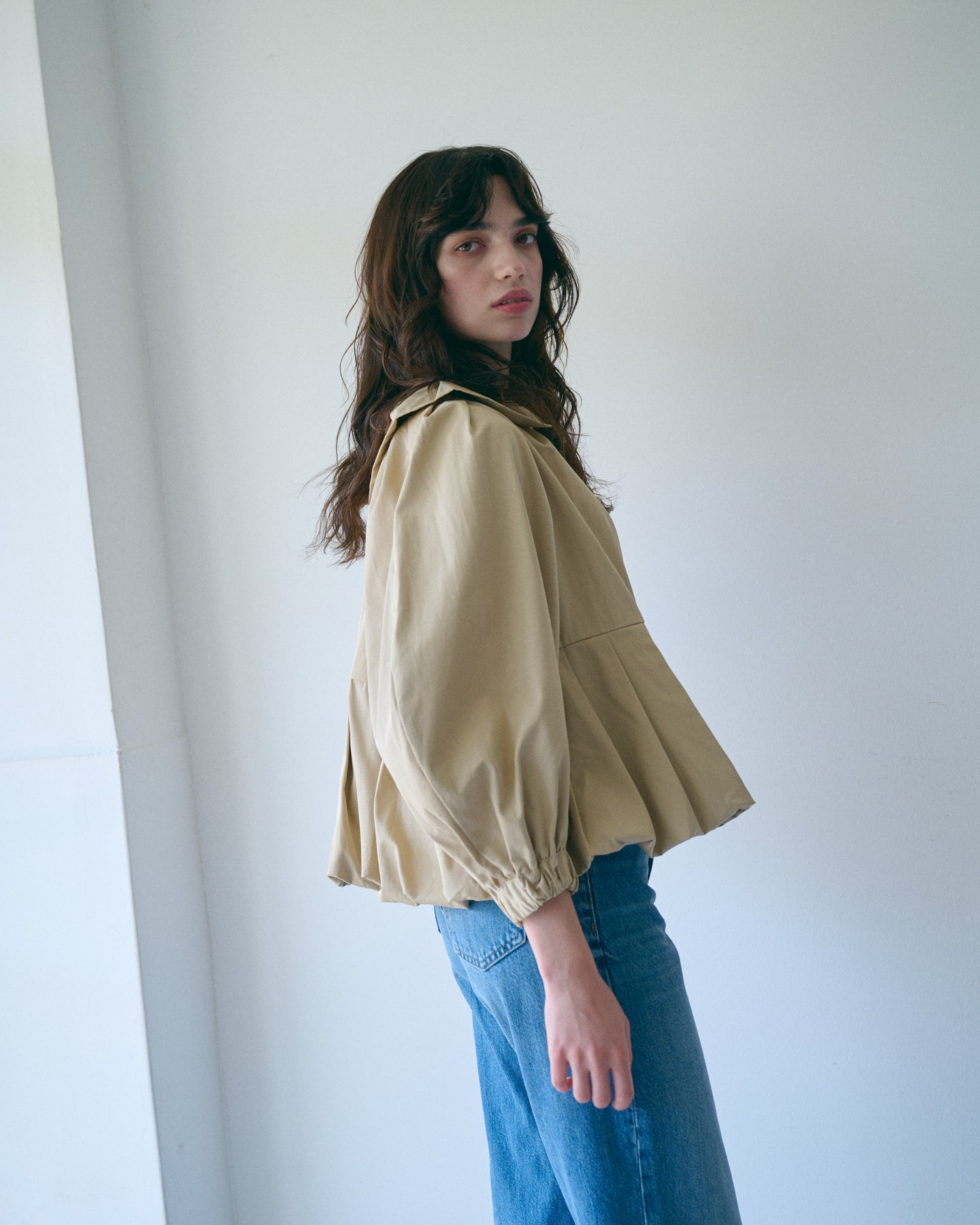 New Arrival】バルーンカラー2WAYブラウス – jemma.atelier