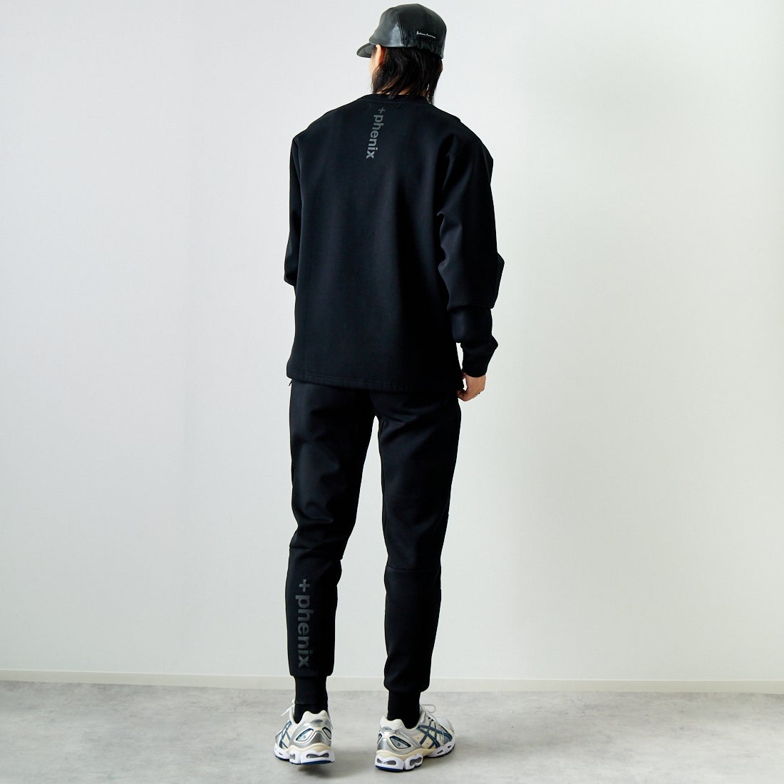 phenix [プラスフェニックス] 別注 ダンボールニット クルーネック