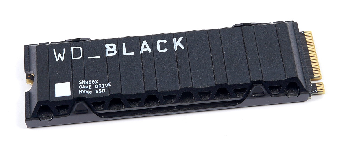 WD_BLACK SN850X ヒートシンク搭載版」をレビュー。PS5増設ストレージ