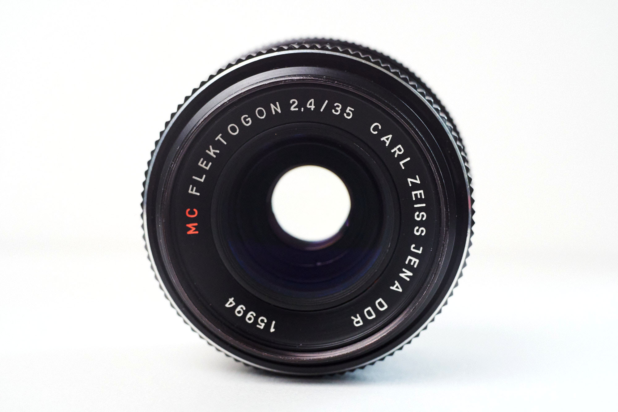 CARL ZEISS JENA DDR FLEKTOGON 35mm F2.4 | jittodesign blog