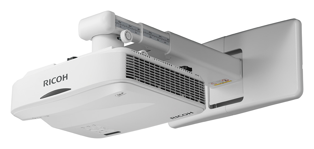 レーザー光源を採用した超短焦点プロジェクター「RICOH PJ HDL3530