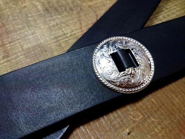 スロッテドコンチョベルト【Tandy Leather 4 CONCHO 】 コンチョ4個