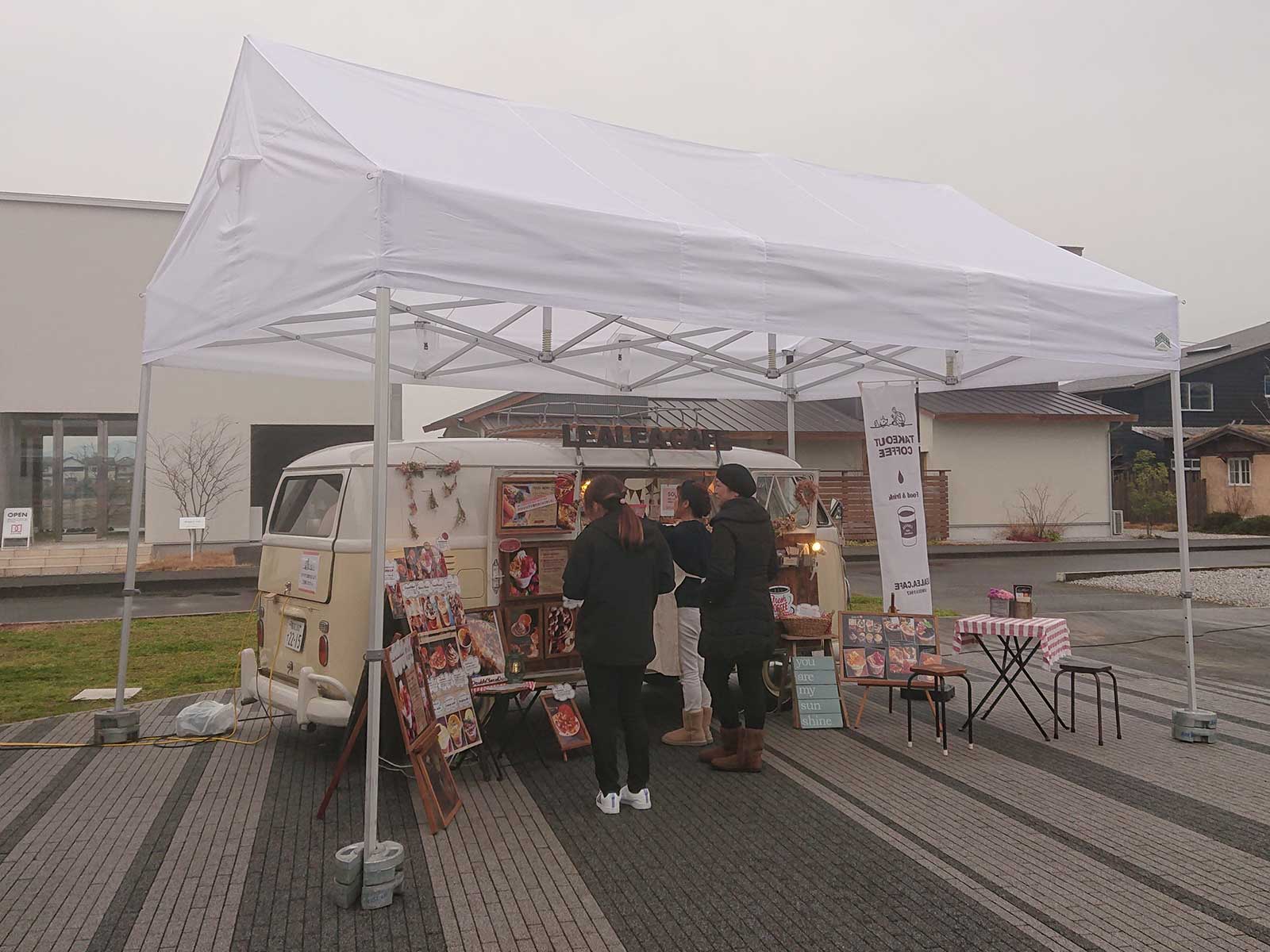 キャラバンテント3.6×5.4m(6坪) | ワンタッチテントのレンタル