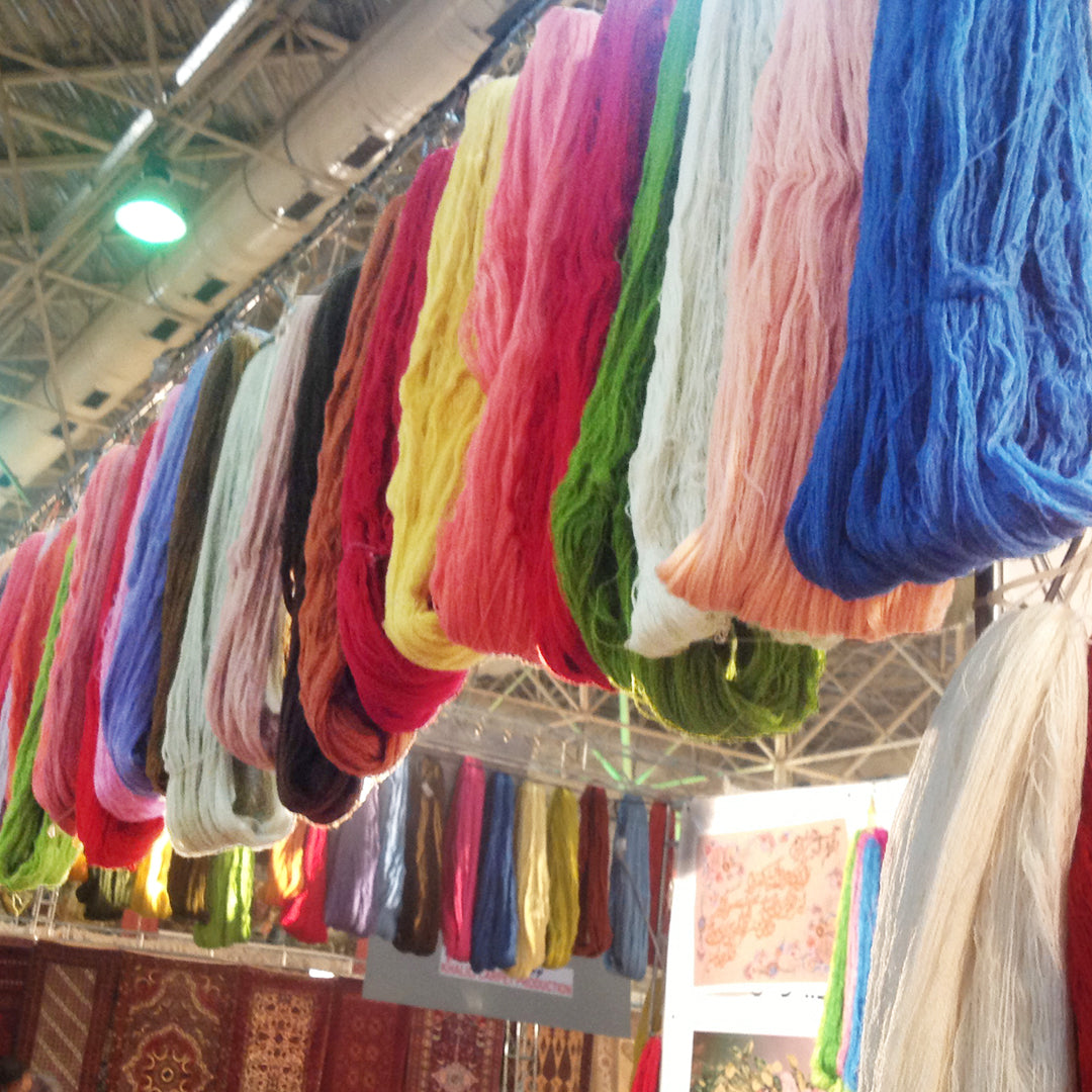 ペルシャ絨毯 イラン ナイン産リビングサイズ 200×307