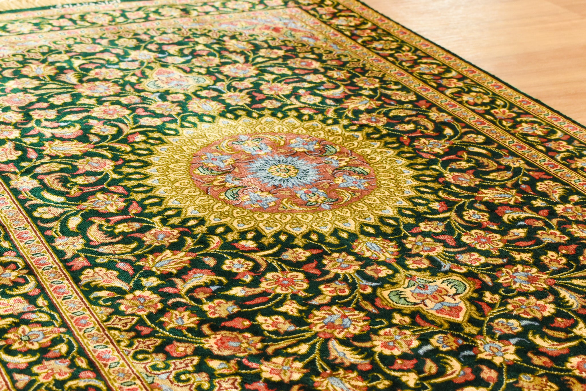 ペルシャ絨毯 イラン クム産玄関マットサイズ 58×88