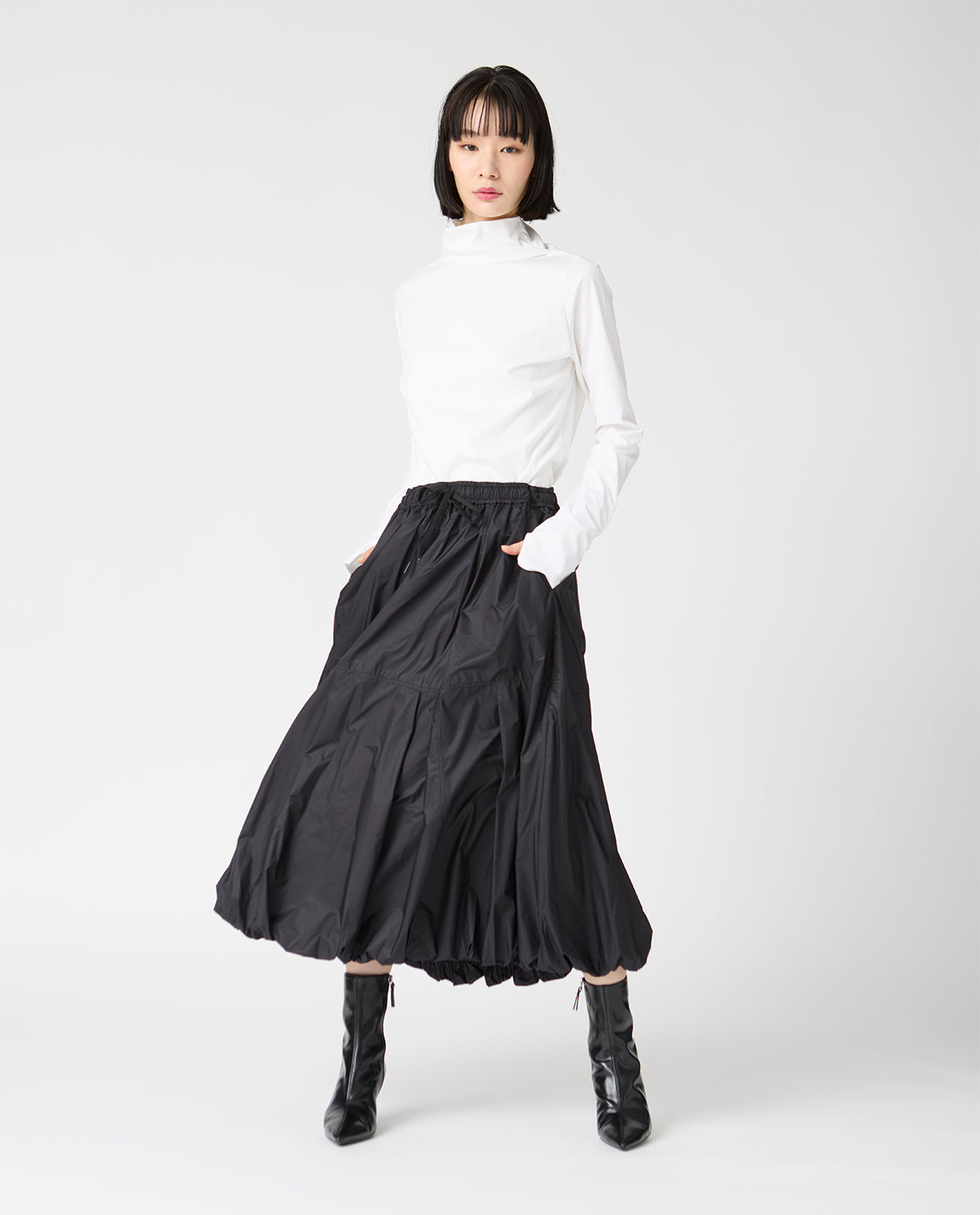 1028_F アルティメットライト バルーンスカート (ブラック) – K-3B