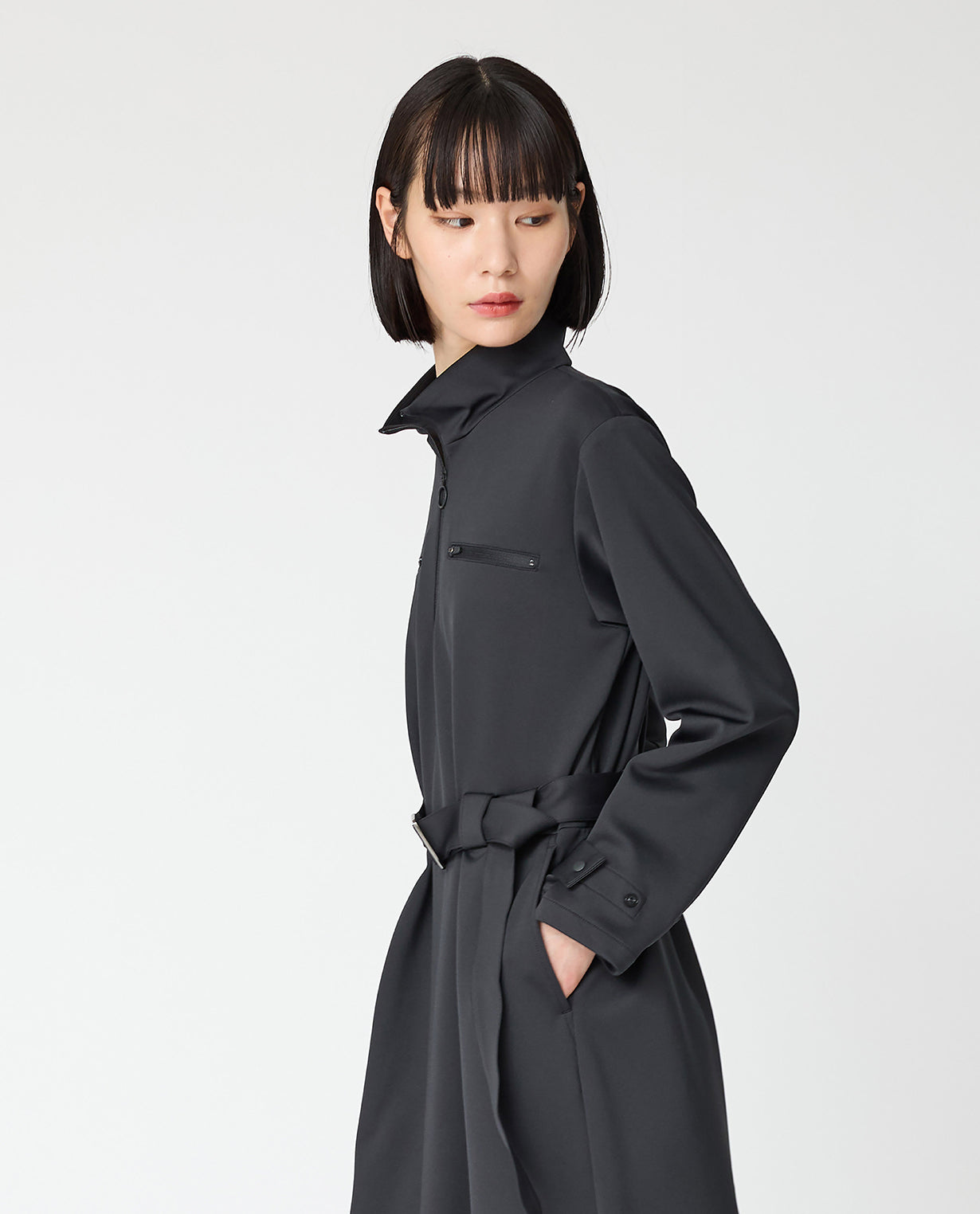 0202_D ダンボールニット ベルト付きZIP UPワンピース (ブラック) – K