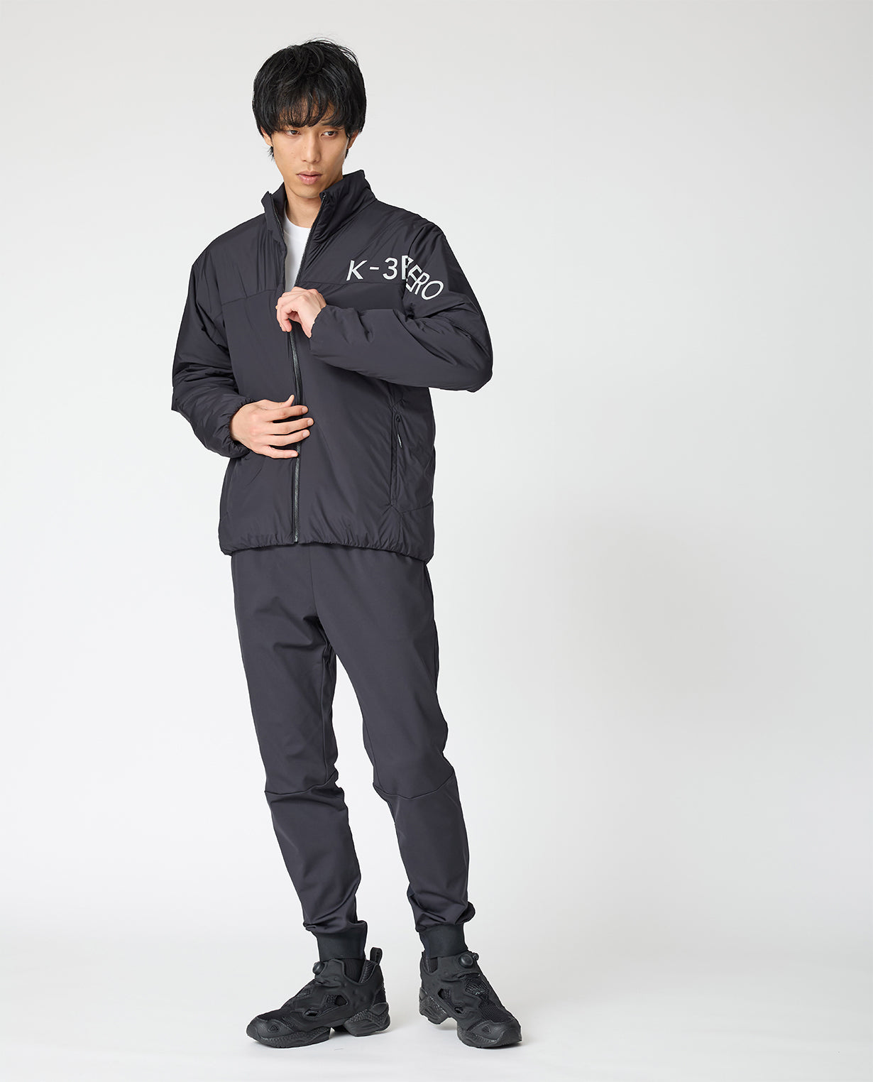 0_060_V スリット入りストレッチ中綿 スタンドカラーブルゾン