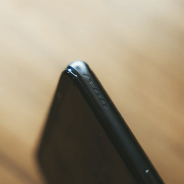 画面割れ・壊れたiPhoneも高額買取!【イオシス買取】