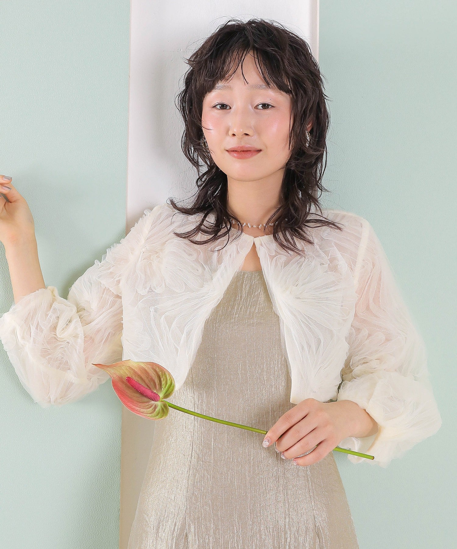 kaene別注企画】チュールエンブロイダリーボレロ 光沢サテンAライン