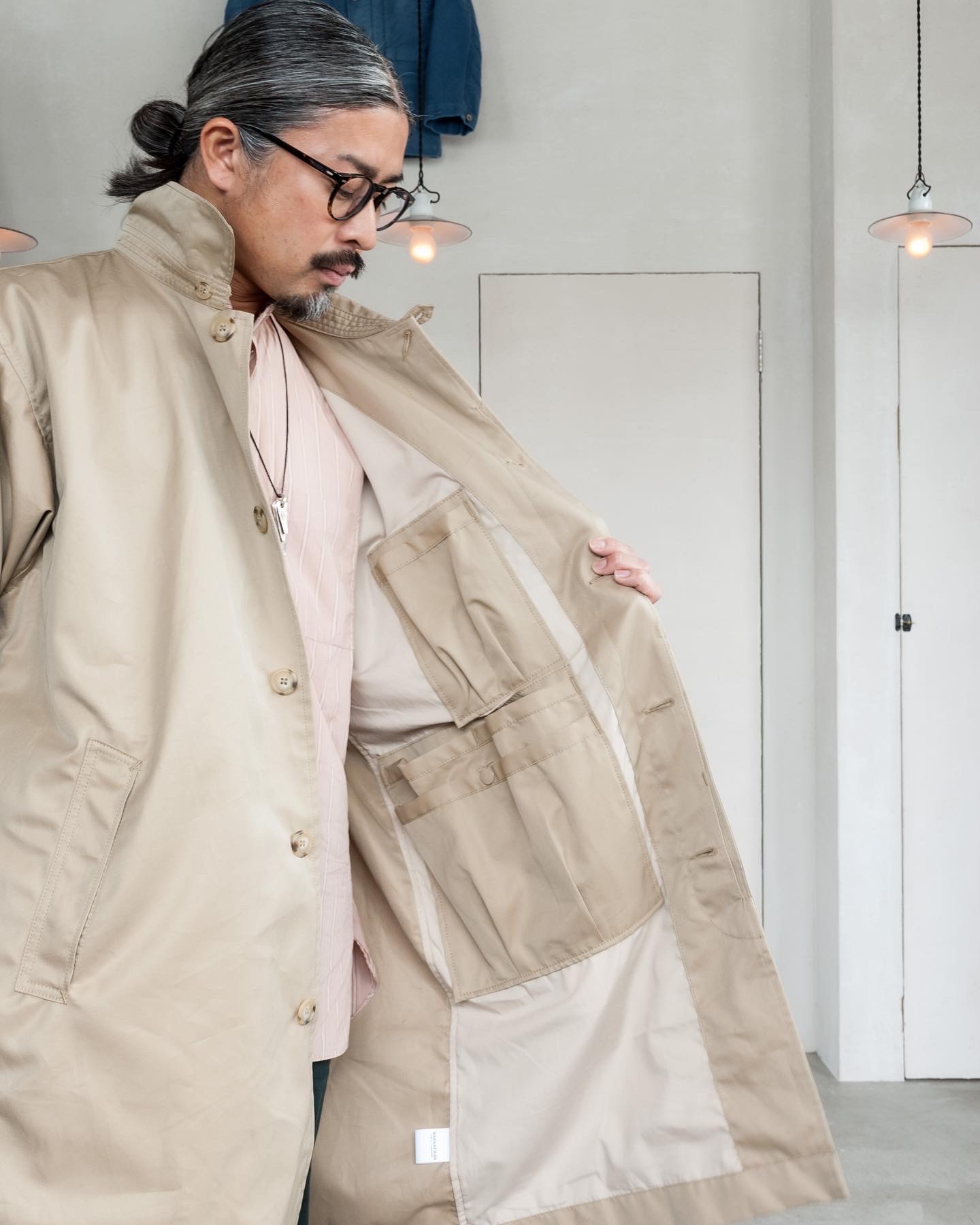 Sassafras Gardening At Night Coat Density Gabardine Beige | kado