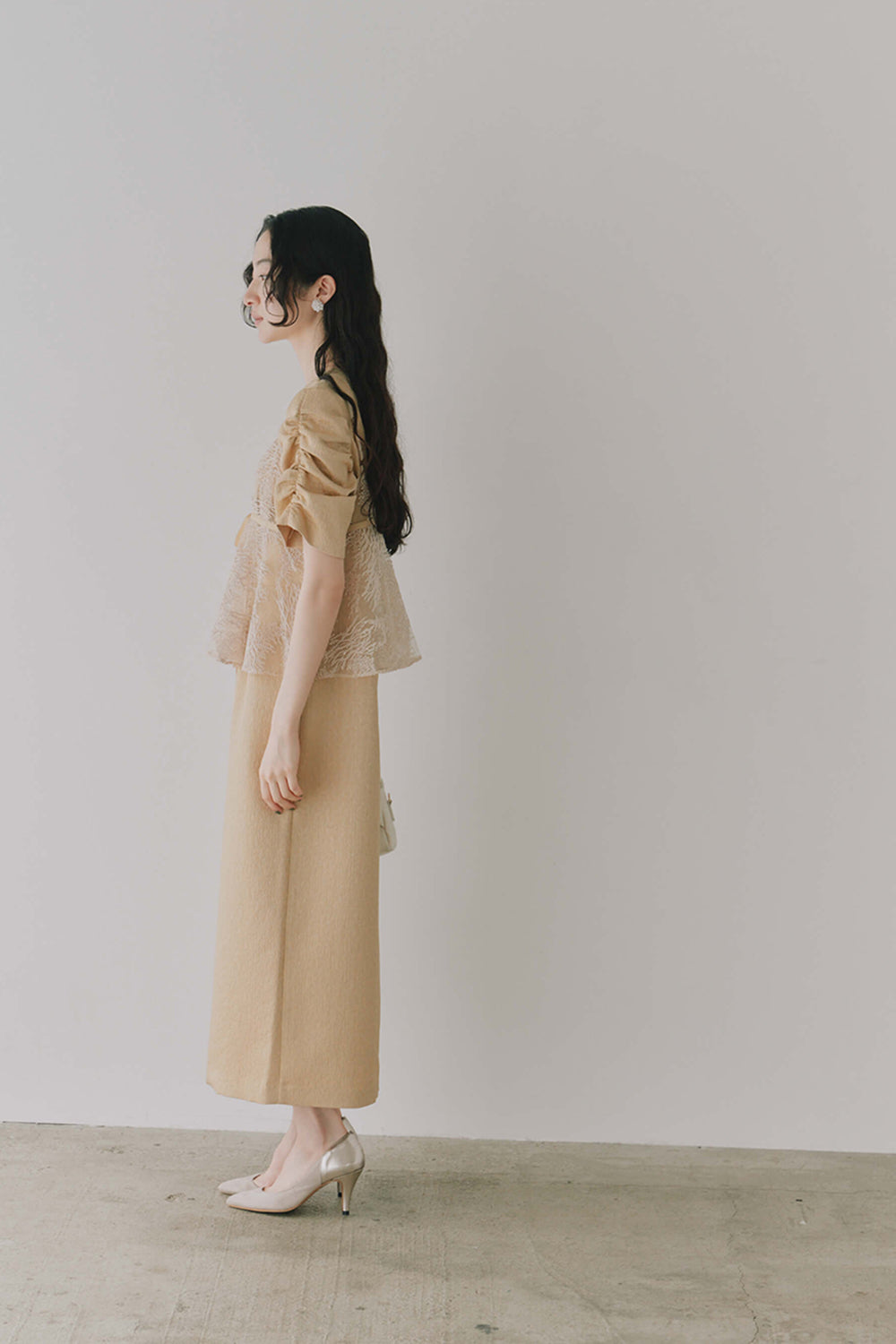 kaene公式オンラインストア スパンコールレースビスチェギャザー