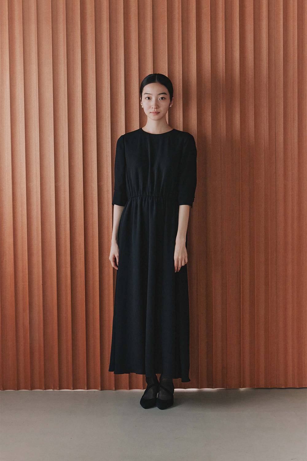 kaene公式オンラインストア ライトシフォンミドルスリーブワンピース