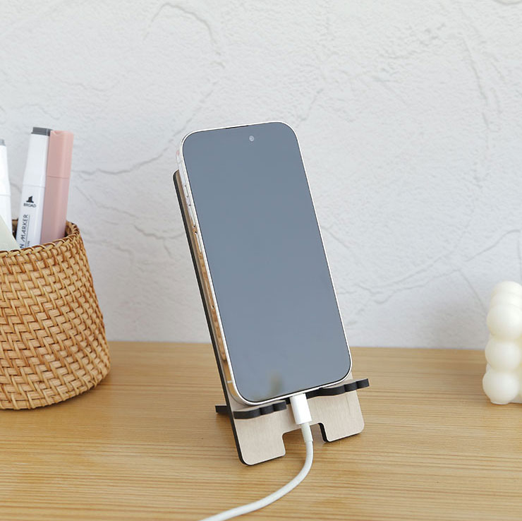 スマホスタンド 木製 充電しながら スマートフォンスタンド 犬 dog