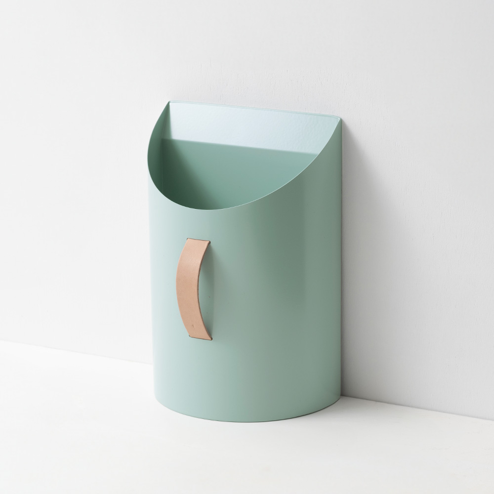 BRUSHUP カン 家具の製造・販売 友安製作所