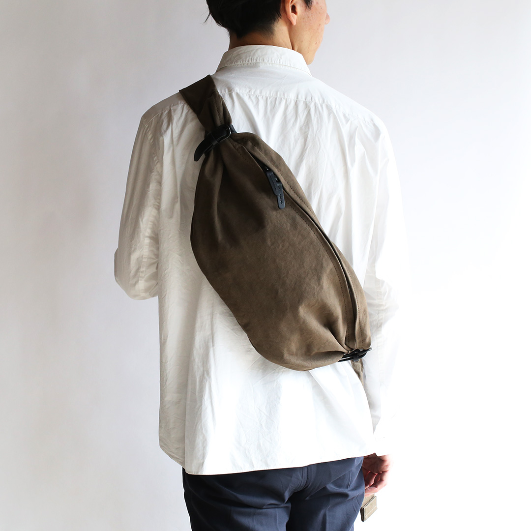 備長炭染め帆布ボディバッグ | 香久山鞄