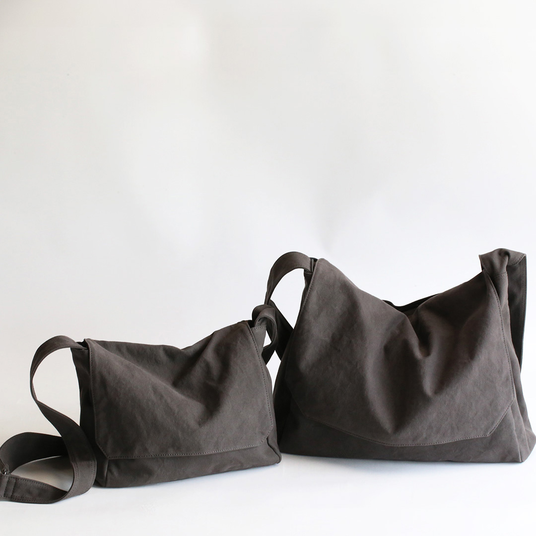 備長炭染め帆布ショルダーバッグ(S) | 香久山鞄