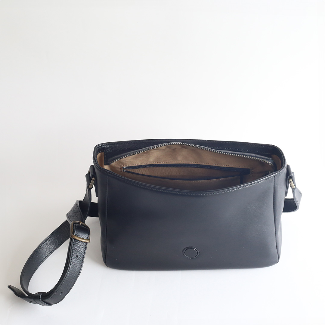 ホーガンズアレイ/レザーショルダーバッグ | 香久山鞄