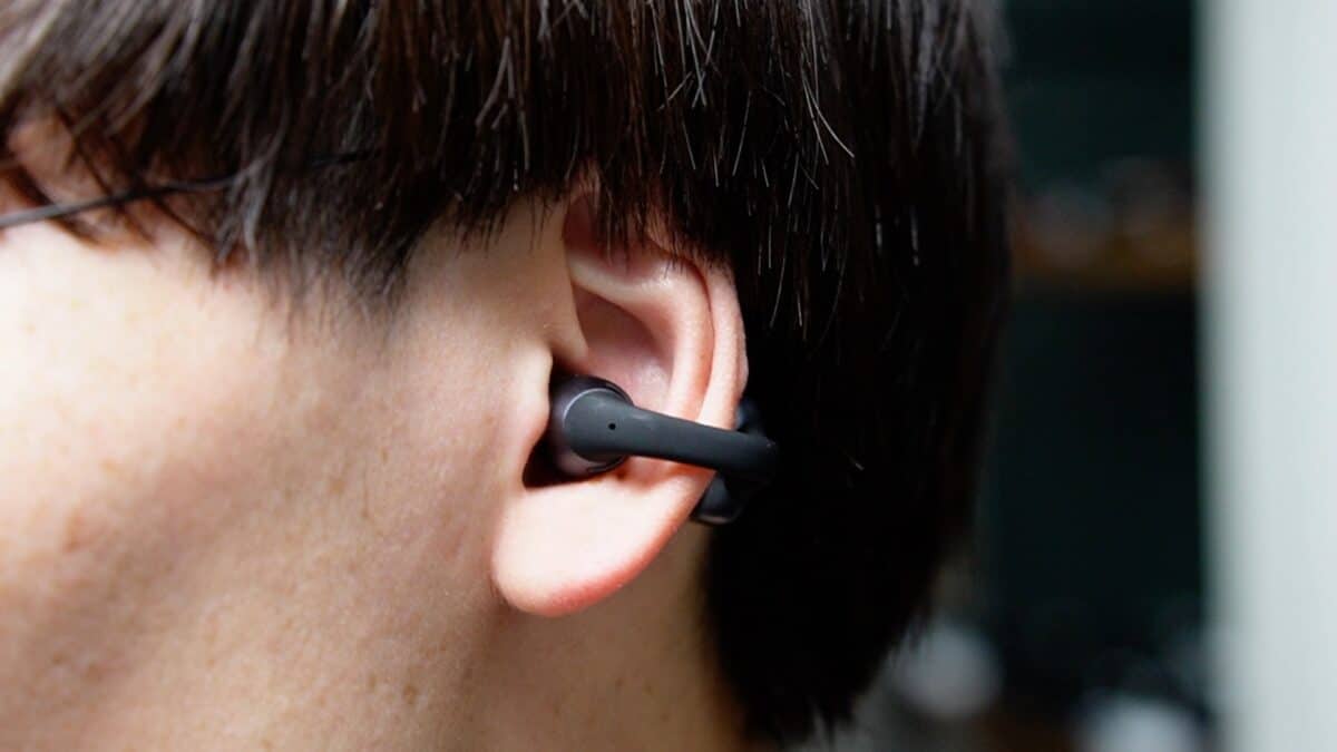 Shokz初のイヤーカフ型ワイヤレスイヤホン「OpenDots ONE」が完成され