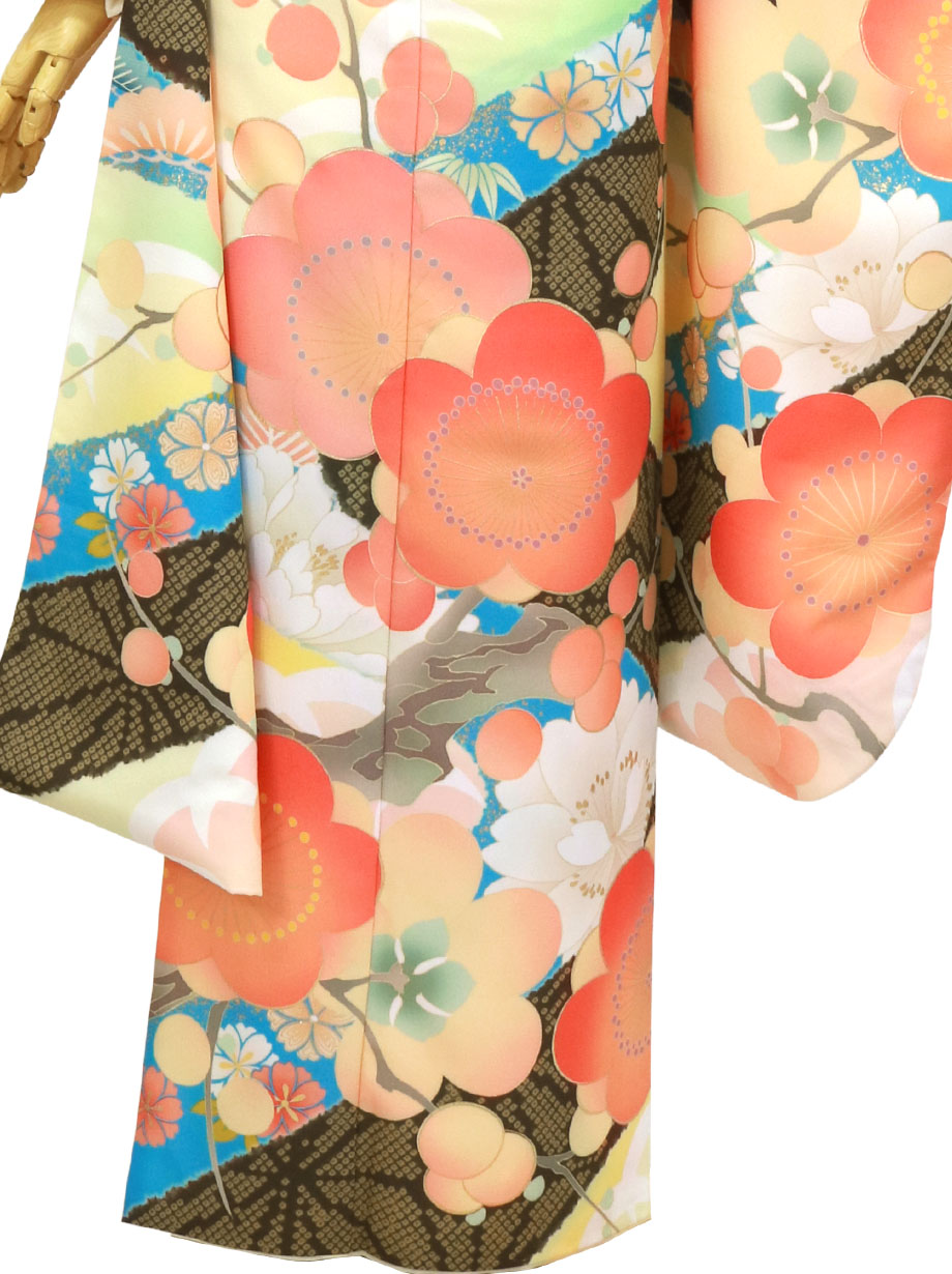 女郎花（おみなえし）色に紅梅の振袖（ポリエステル）／標準サイズ