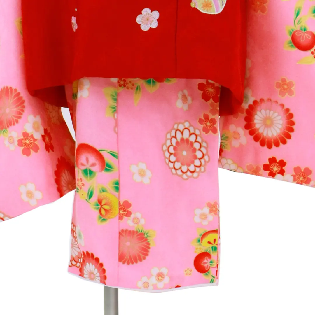 七五三着物レンタル／ピンク地に橘と花尽くしの赤の被布コートセット