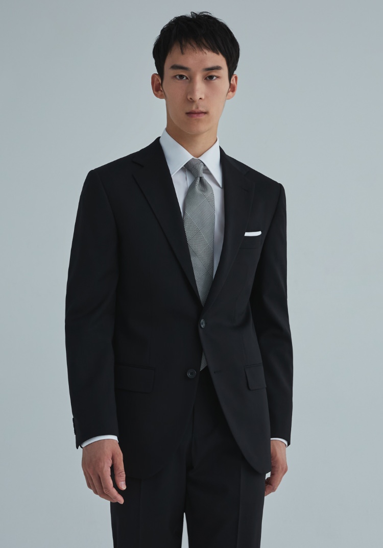 メンズ ブラックフォーマルスーツ（礼服・喪服）はオーダースーツの