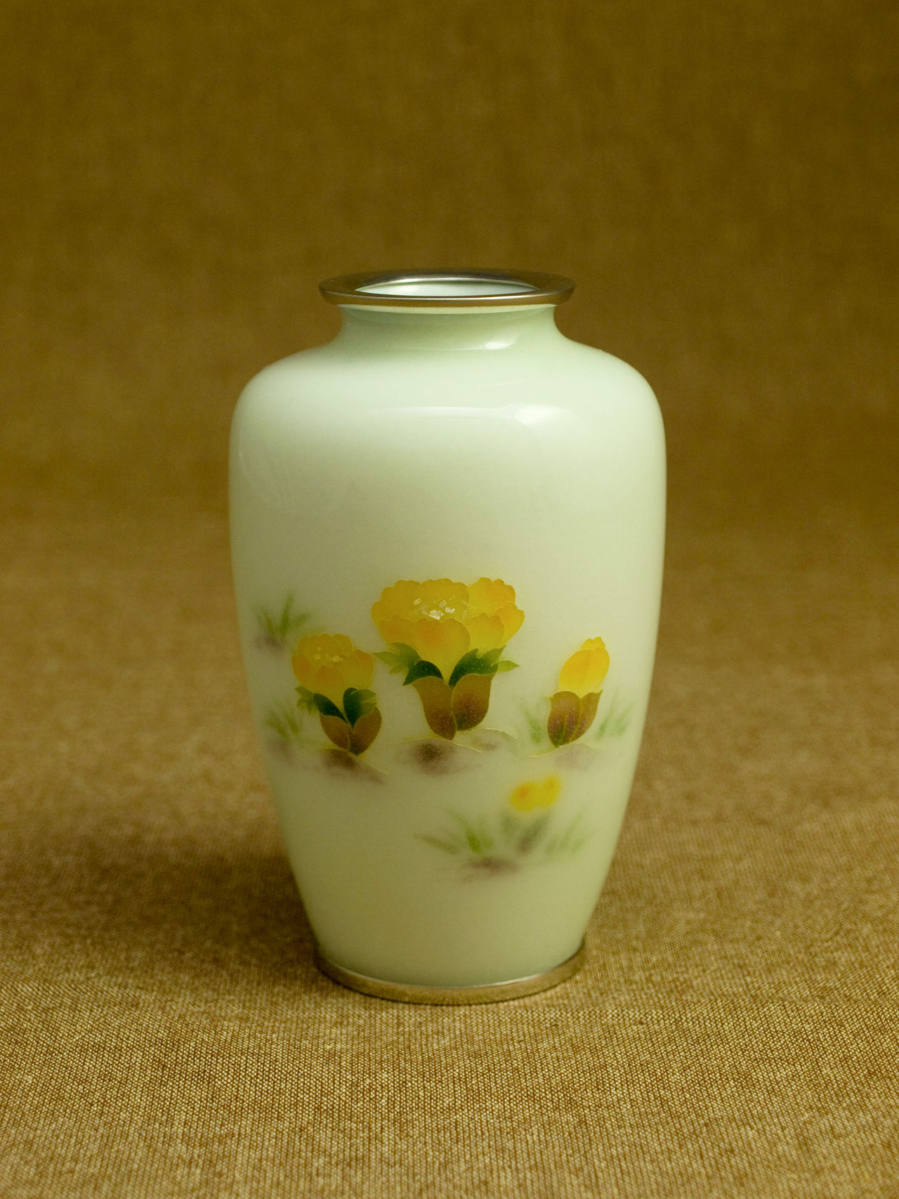 4寸並形 福寿草 花瓶 | 製品 | 加藤七宝製作所ウェブサイト