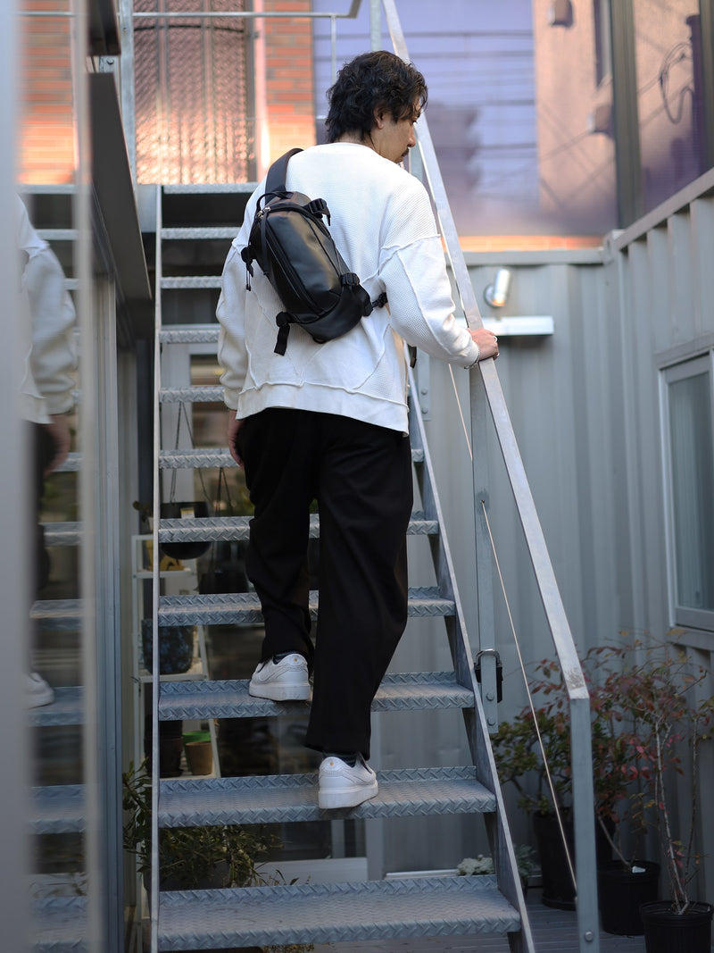 軽量レザーボディバッグ – KATSUYUKIKODAMA PARADIDDLE