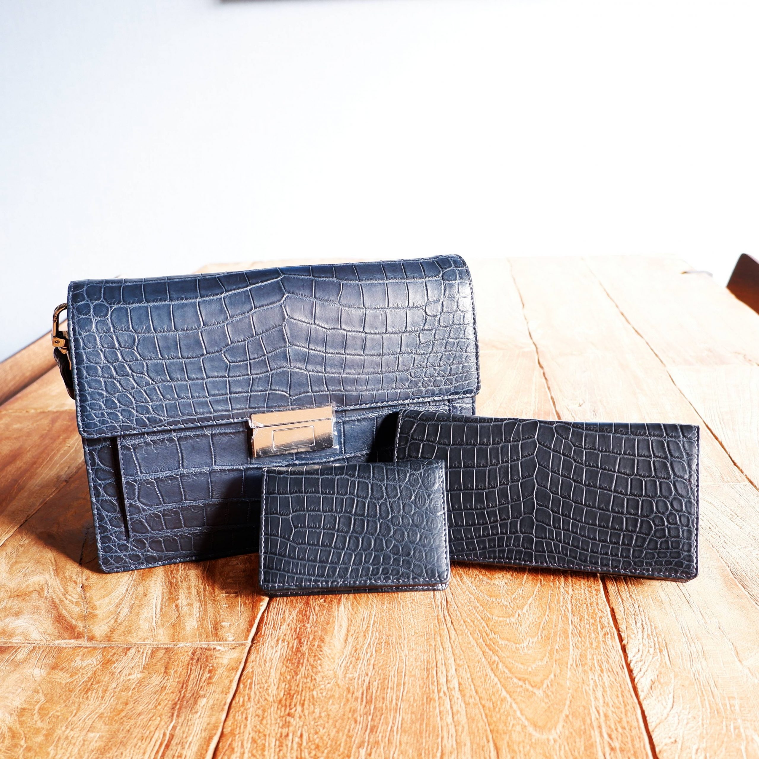 オーダーメイド事例～ネイビーブルークロコダイル～ - クロコダイル