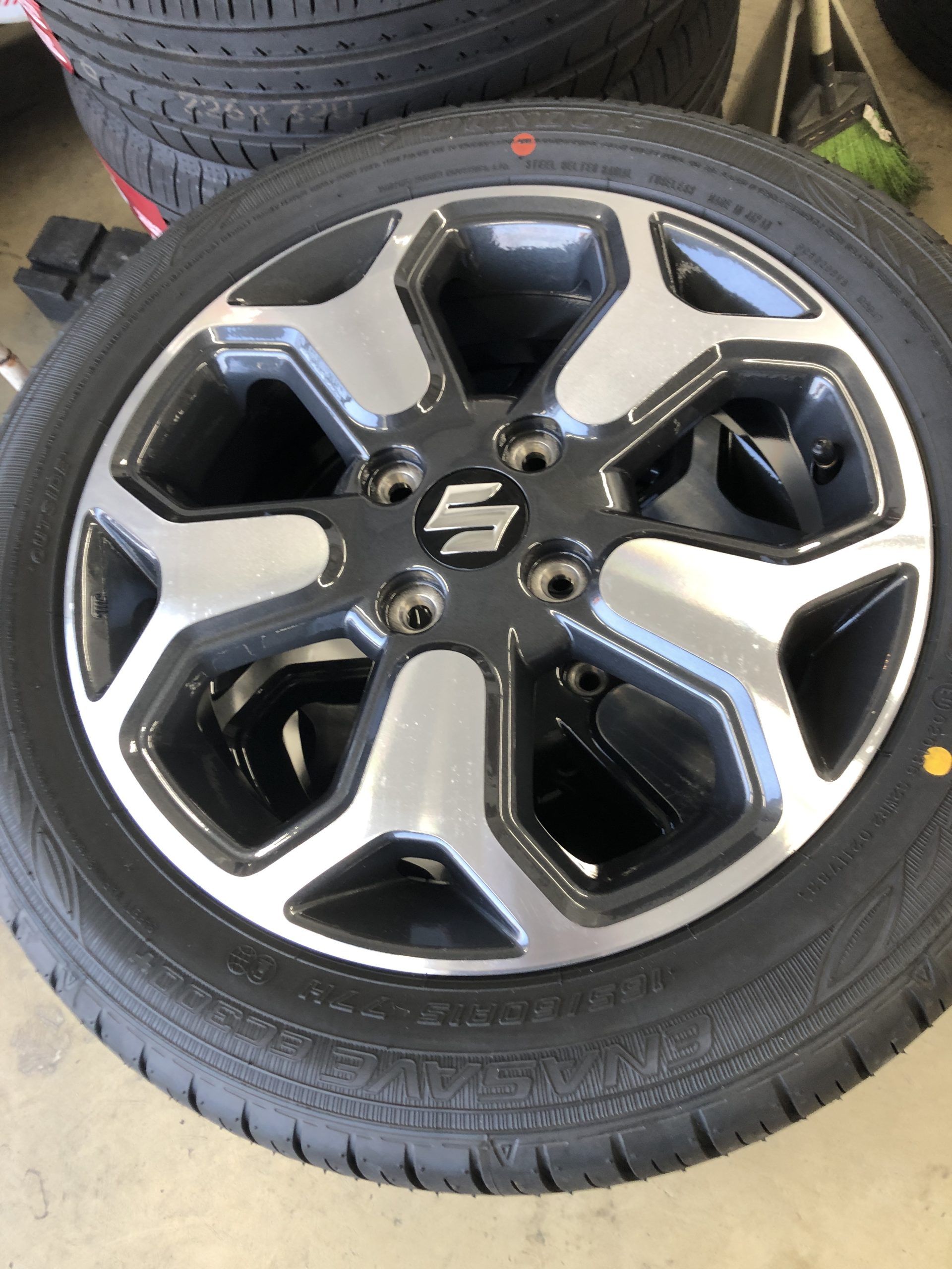 スズキ ハスラー純正ホイール 新車外し タイヤセット お買い取り実績