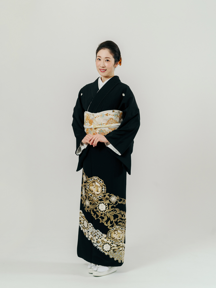 最高級総刺繍の黒留袖レンタル】鳳凰と唐草柄・LL～LOサイズ（163cm