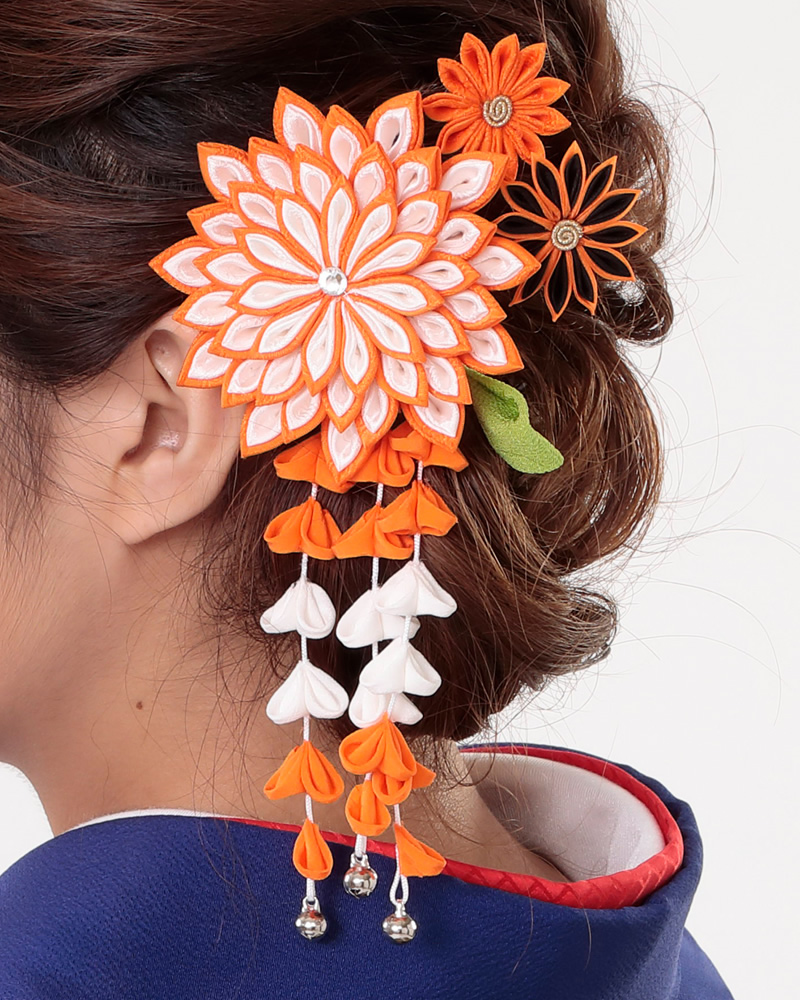 髪飾り │ オレンジ×黒のつまみ細工 | 着物ネット通販・宅配レンタルの