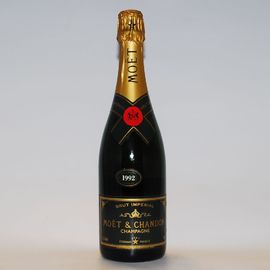 1969年シャンパン | Moet et Chandon Brut Imperial Rose（モエ・エ