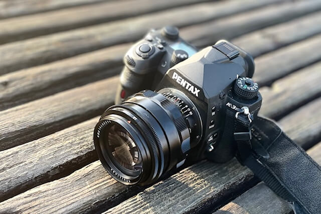 ぐるぐるボケのあのオマージュレンズ〈TTArtisan 75mm f1.5 M42