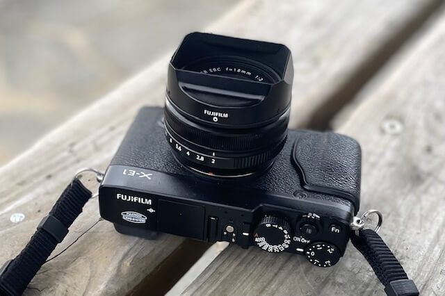 発売から10年を超えても普通に使えているFUJIFILM X-E1。｜記憶カメラ