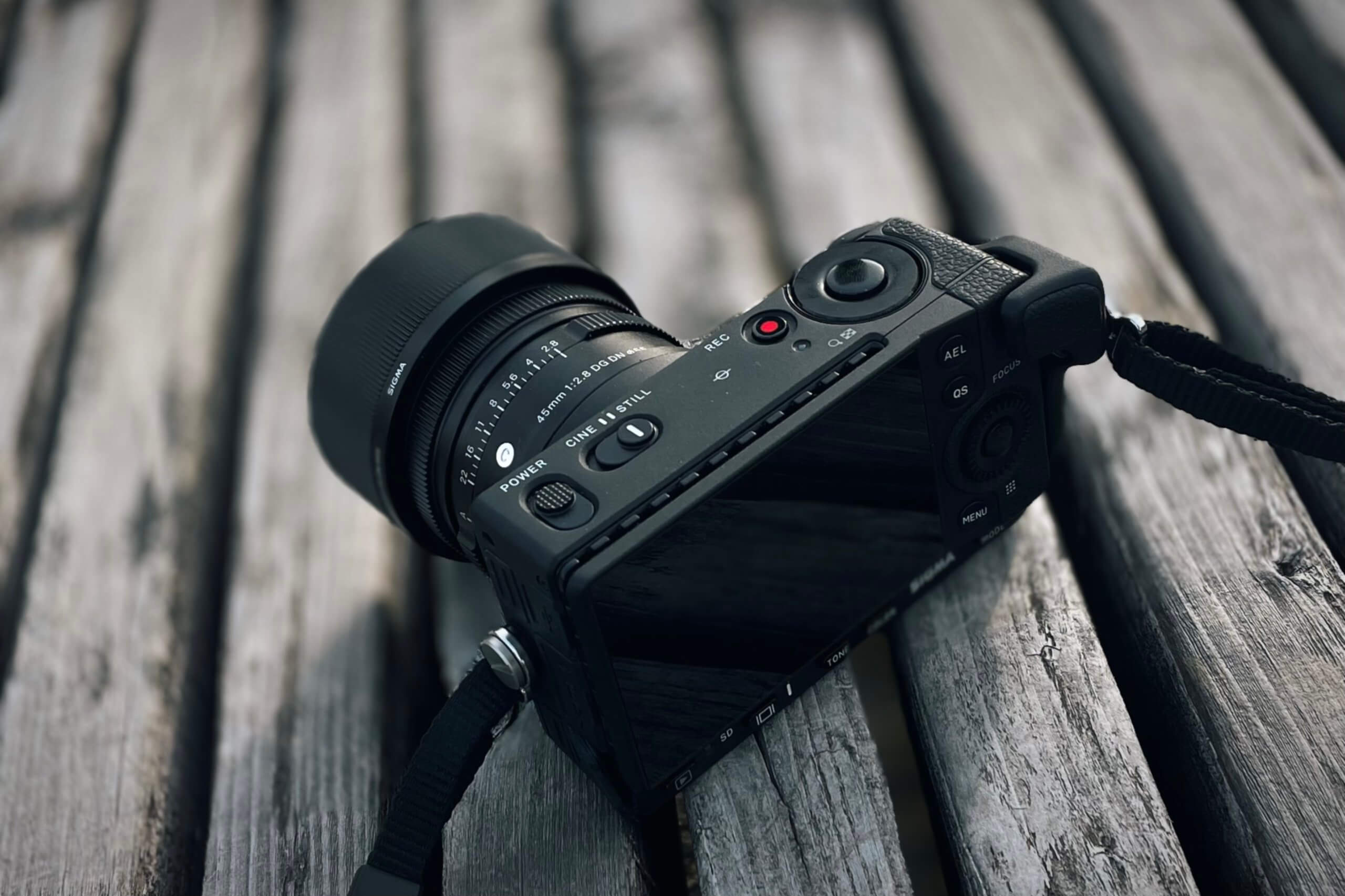 結局、素のSIGMA fpがいちばんしっくりくる。｜記憶カメラ