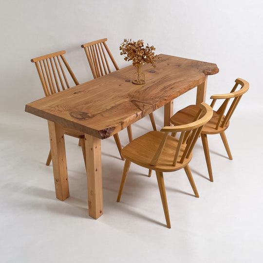 樹齢300年紀州杉一枚板杉ダイニングテーブルモンキーポッド