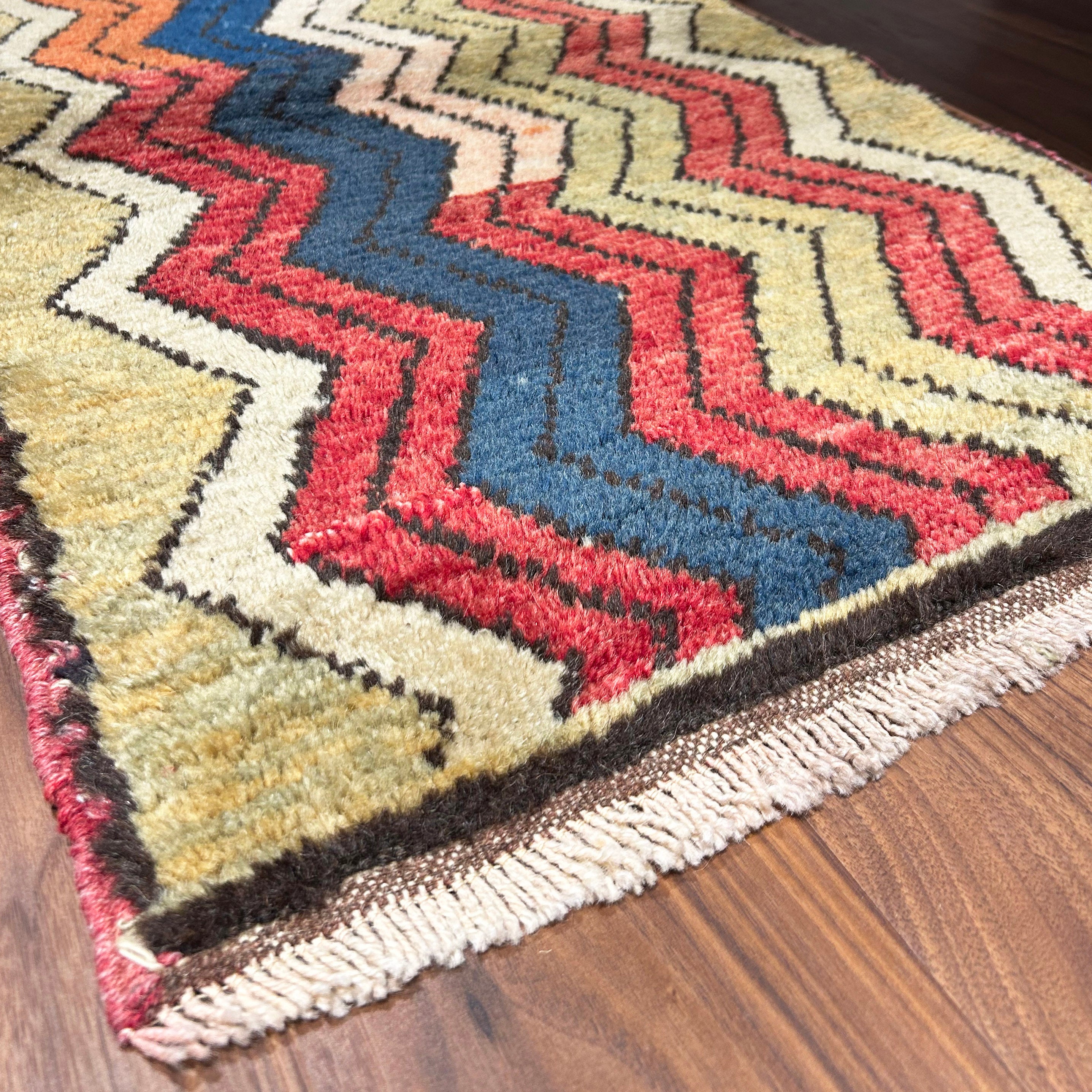 遊牧民の絨毯 】トゥル TULU 89×57㎝ (N-176)【ヴィンテージ・ラグ